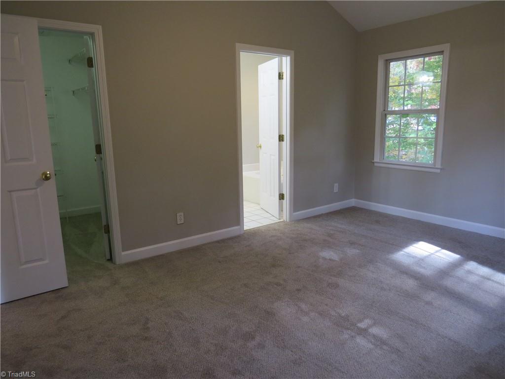 property viewer photo 26