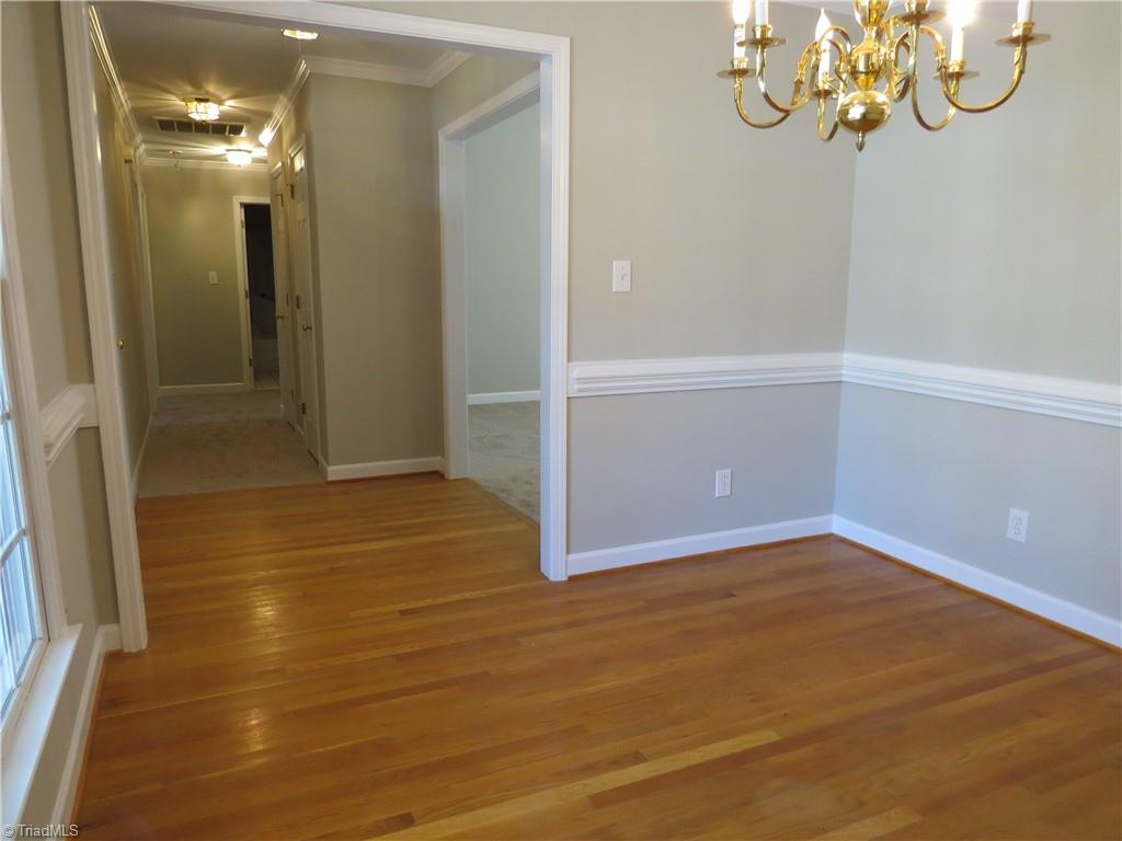 property viewer photo 3