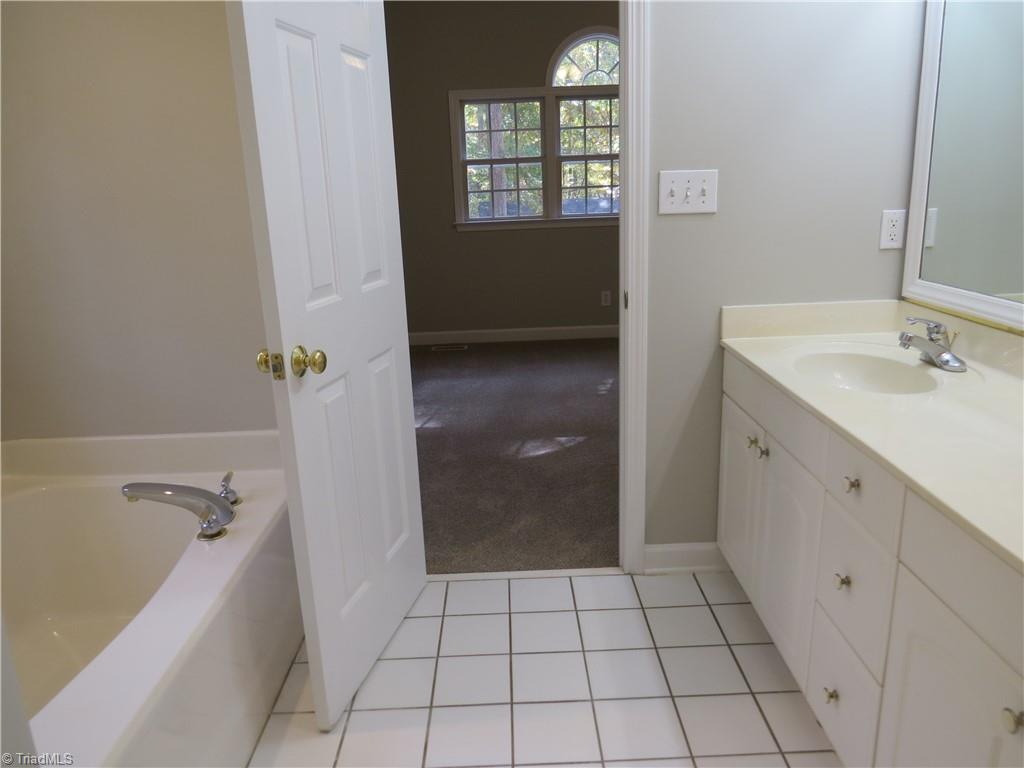 property viewer photo 33