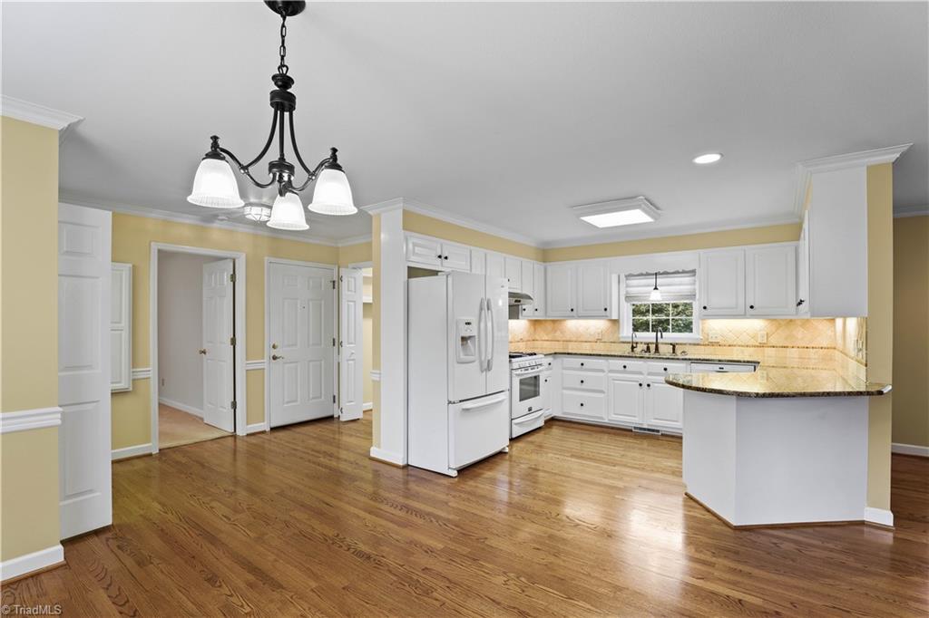 property viewer photo 11