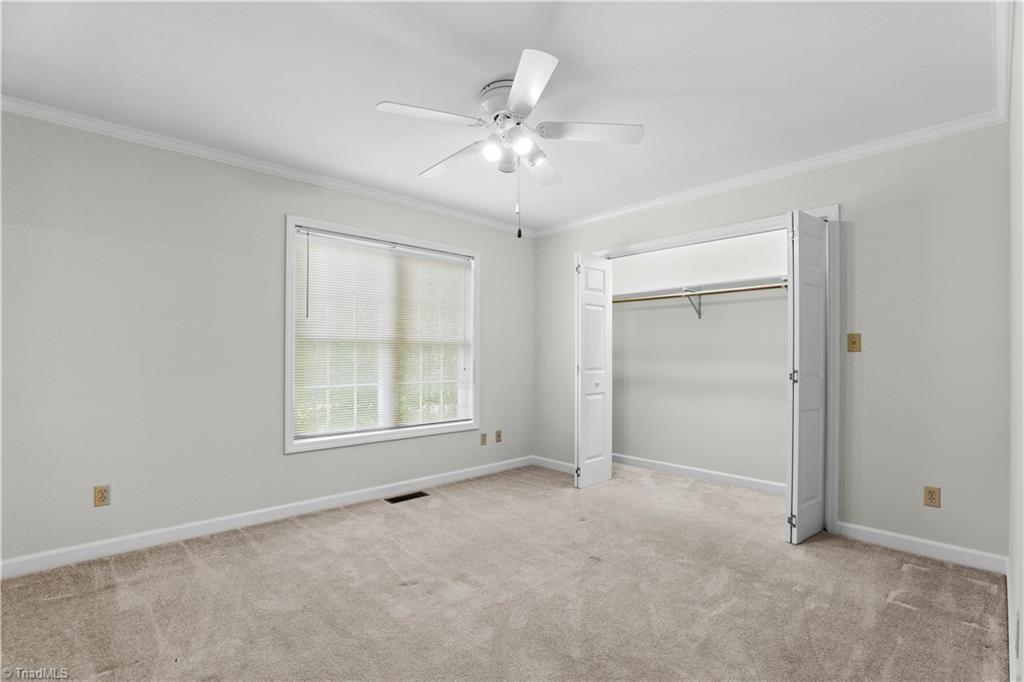 property viewer photo 18