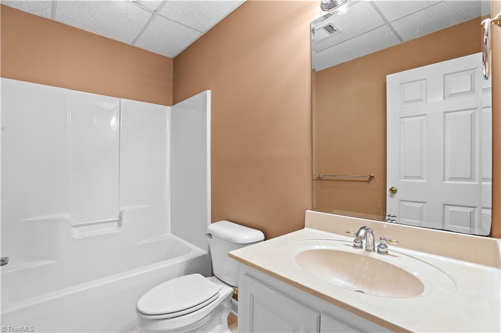 property viewer photo 24