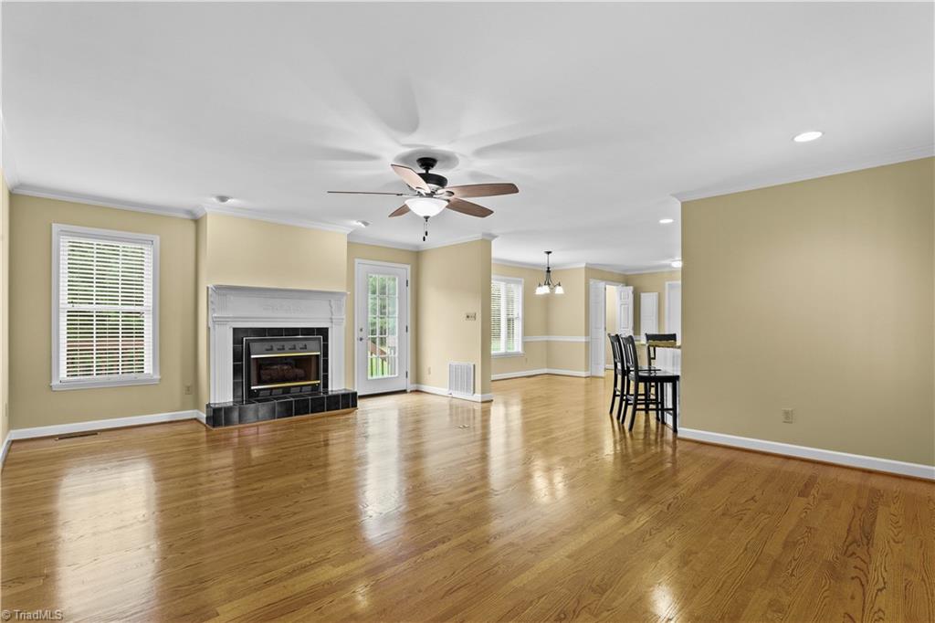 property viewer photo 6