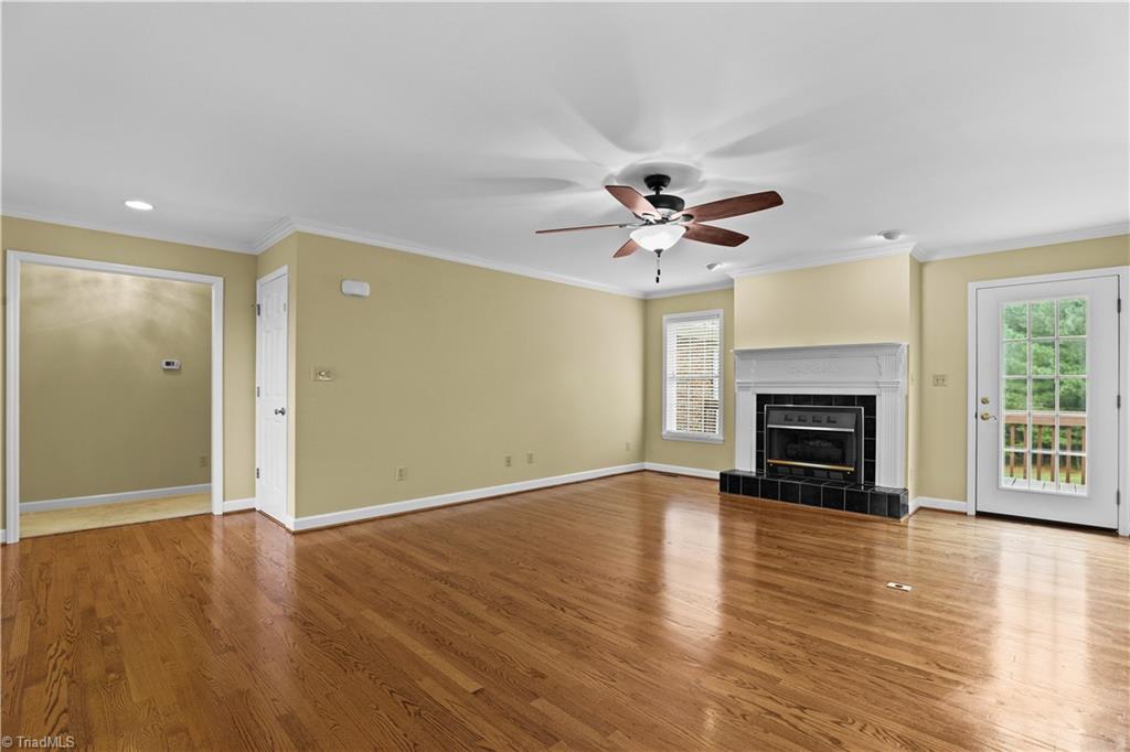 property viewer photo 7