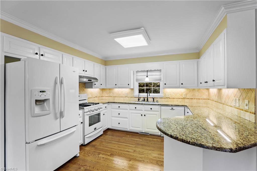 property viewer photo 9