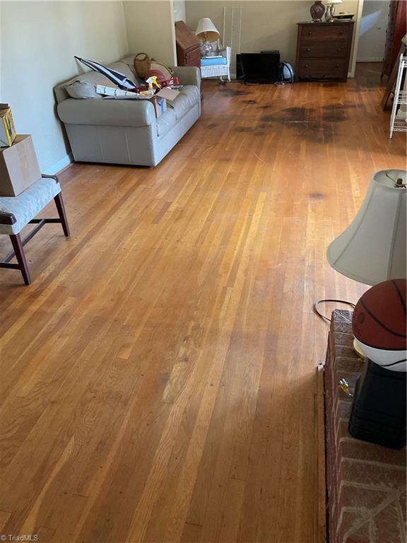property viewer photo 3