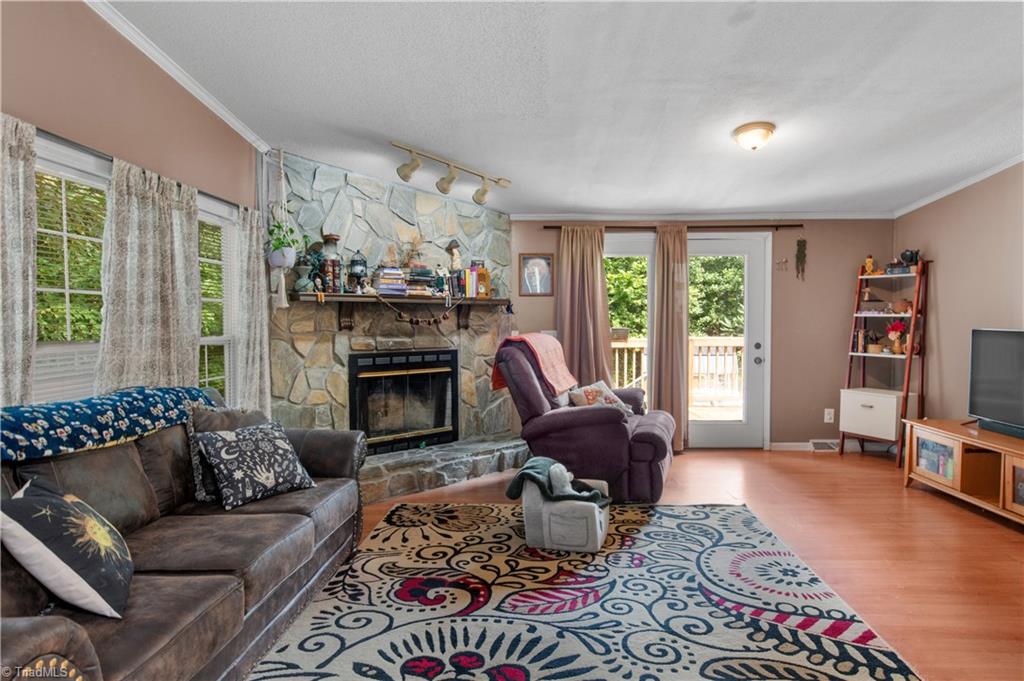 property viewer photo 16