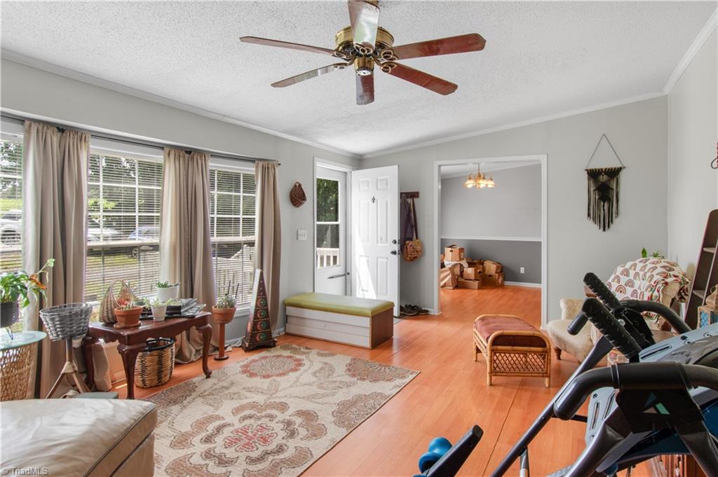 property viewer photo 7