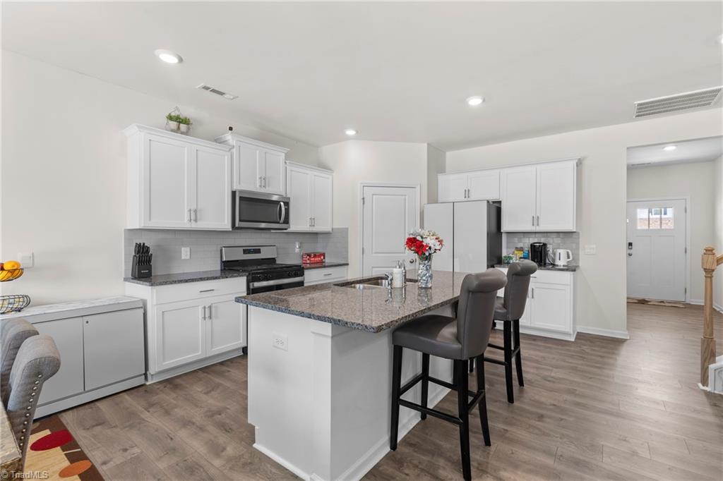 property viewer photo 13