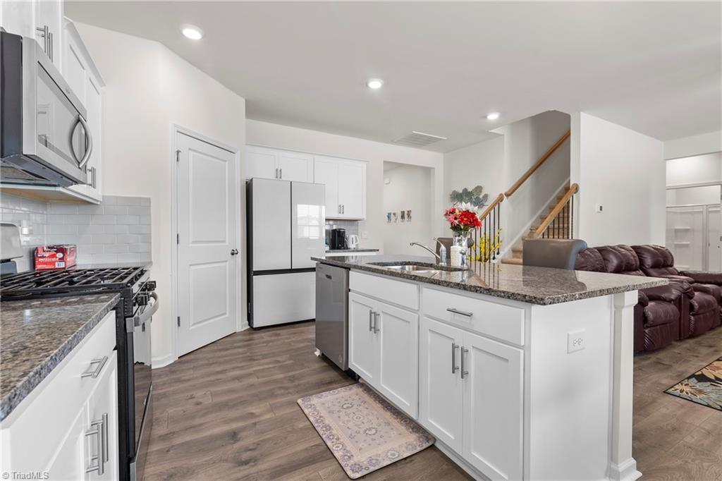 property viewer photo 14