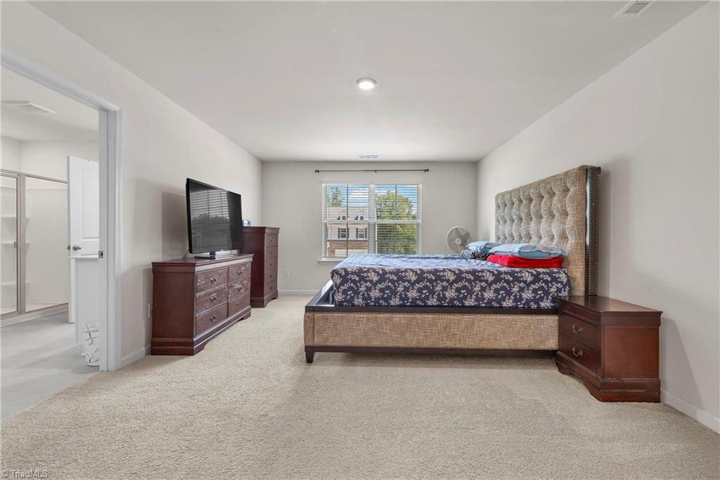 property viewer photo 22