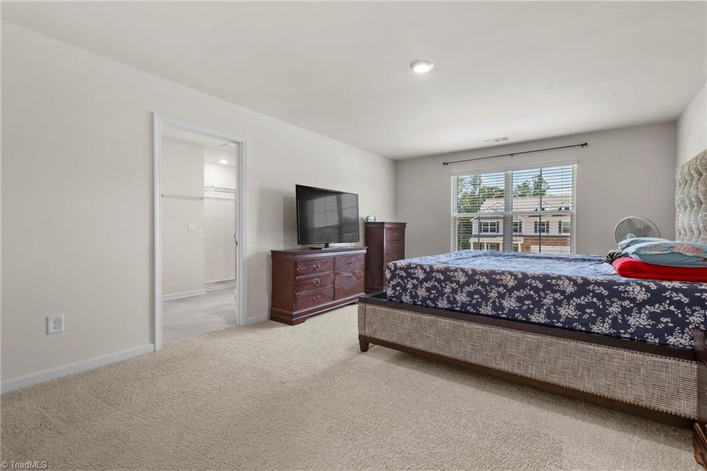 property viewer photo 24