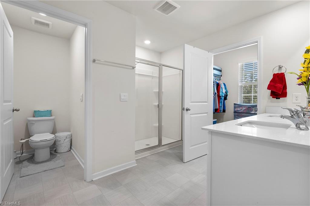 property viewer photo 25