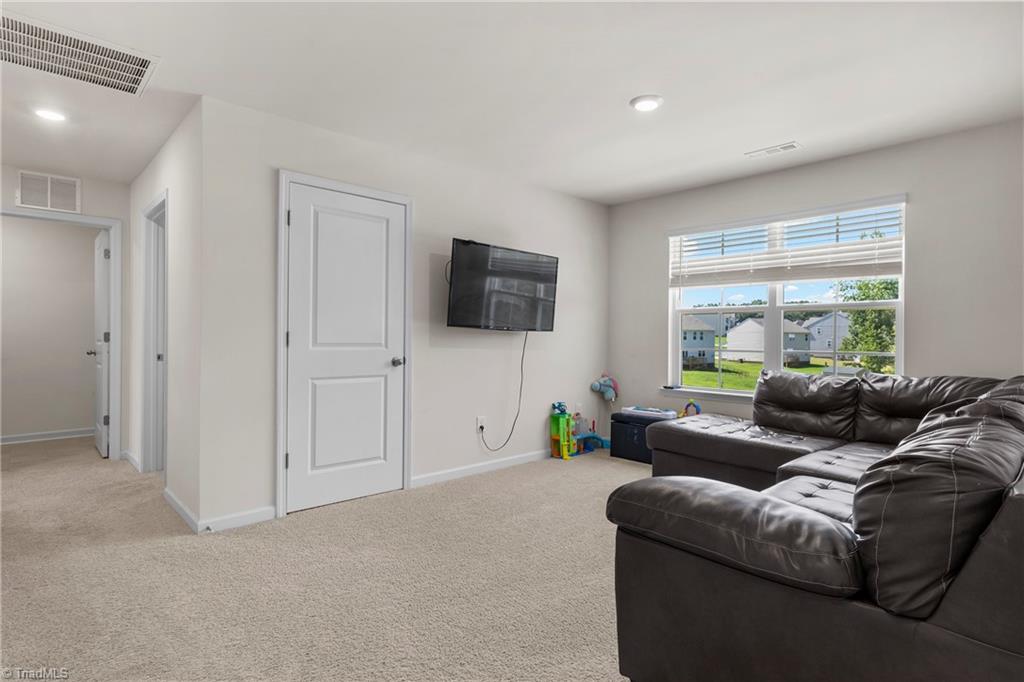 property viewer photo 33
