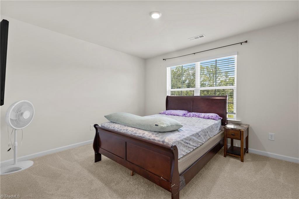 property viewer photo 39