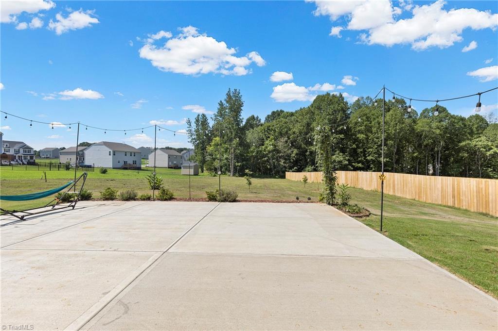 property viewer photo 41