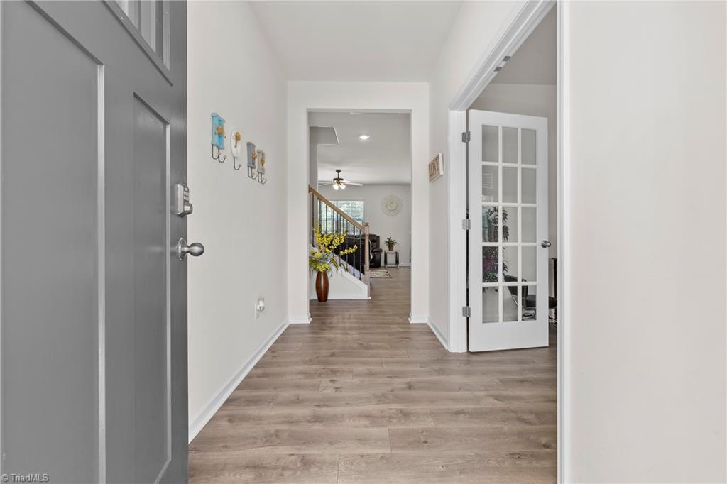 property viewer photo 8