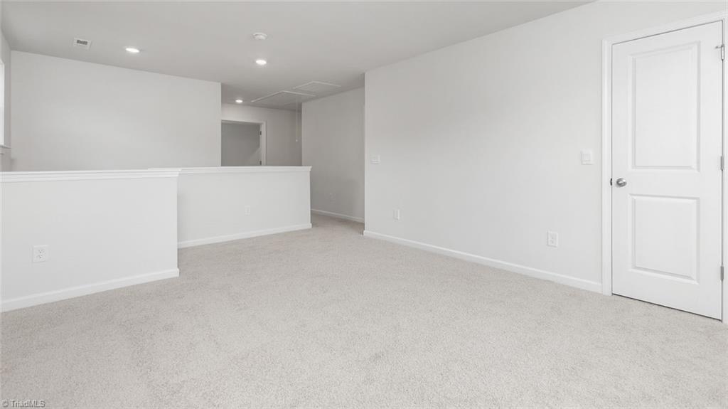 property viewer photo 18