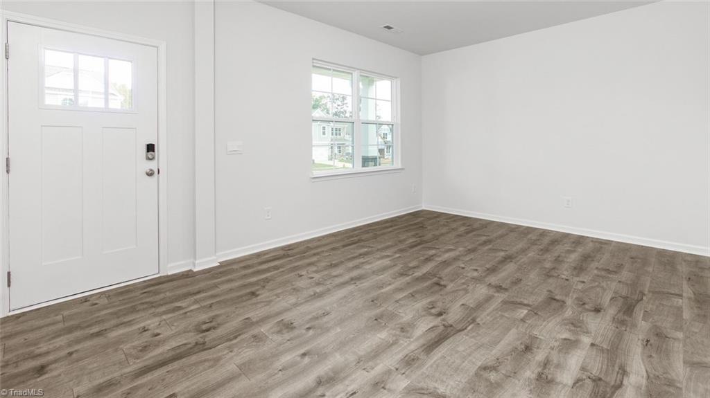 property viewer photo 2