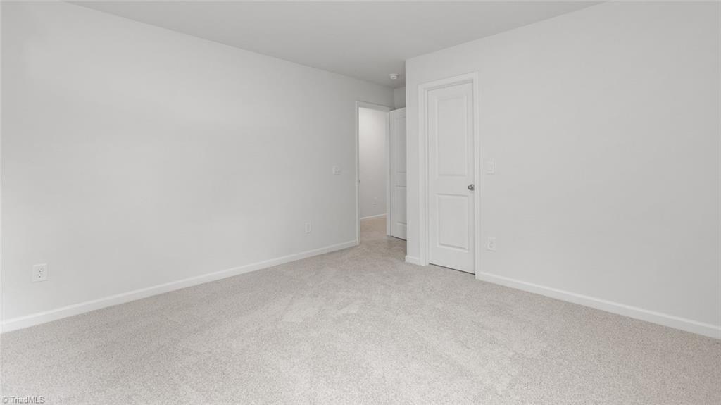 property viewer photo 26