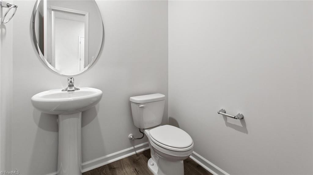 property viewer photo 4