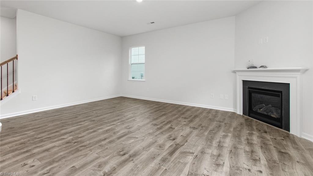property viewer photo 7