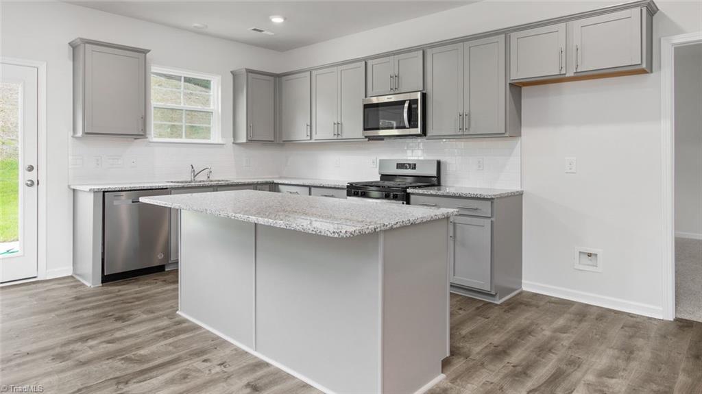 property viewer photo 9