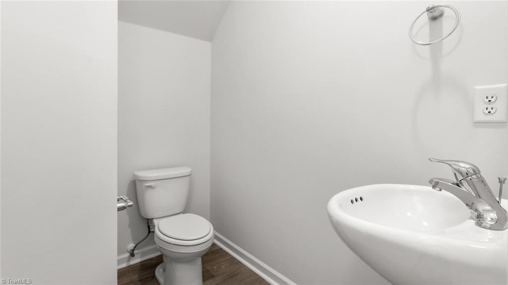 property viewer photo 11