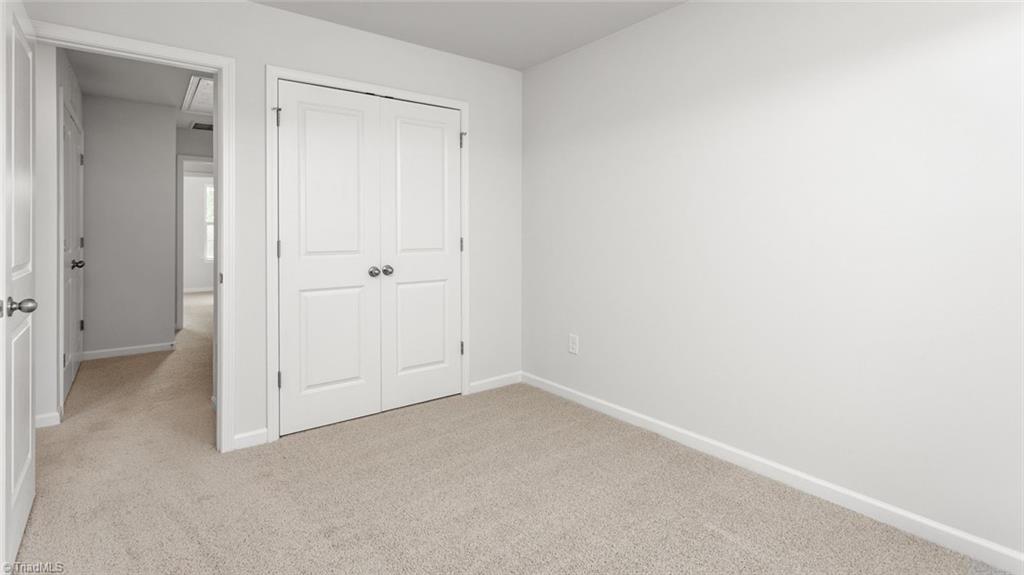 property viewer photo 18