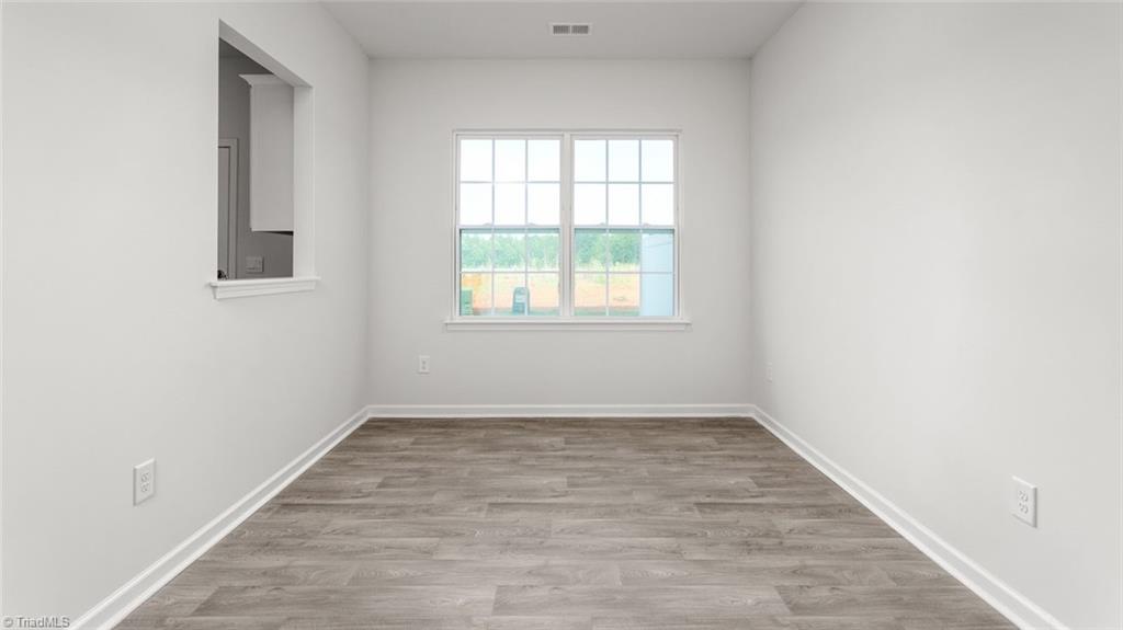property viewer photo 7