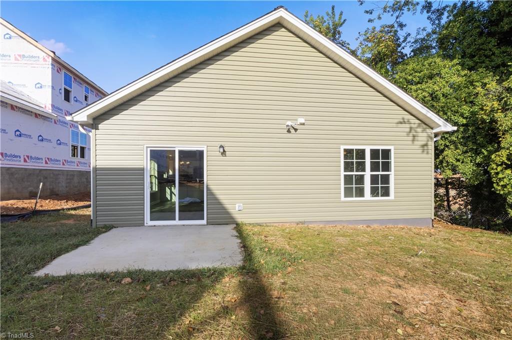 main property photo 35