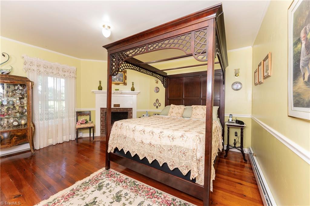 property viewer photo 16