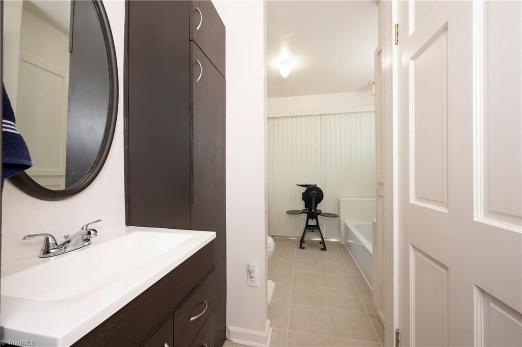 property viewer photo 19