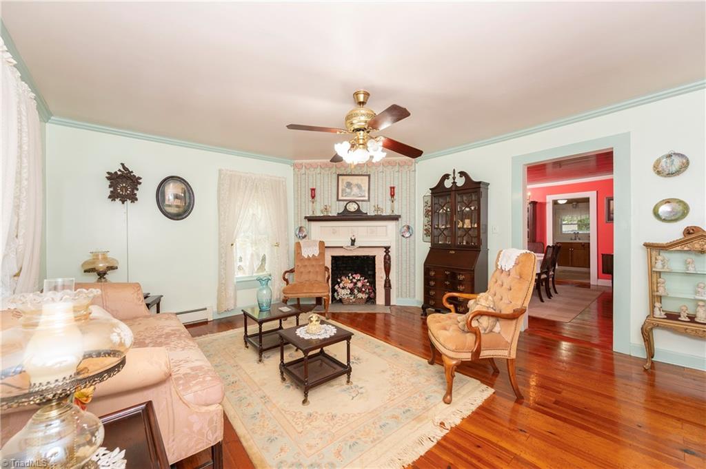 property viewer photo 3