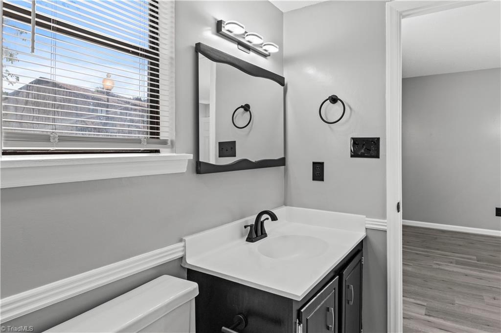 property viewer photo 8