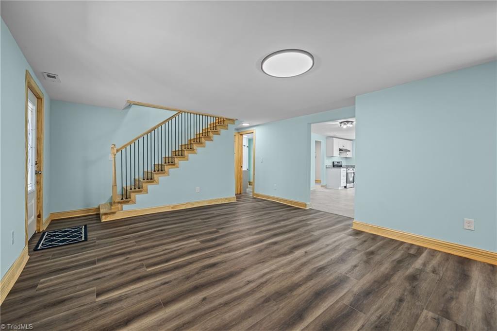property viewer photo 12