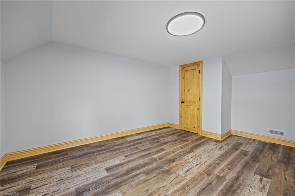 property viewer photo 34