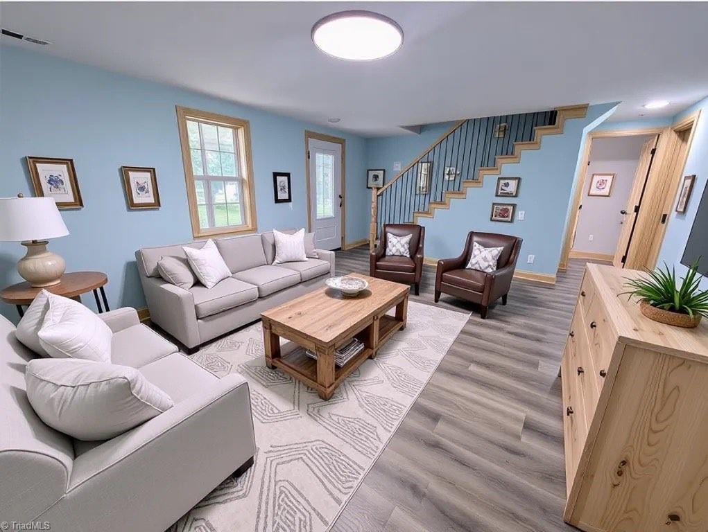 property viewer photo 8
