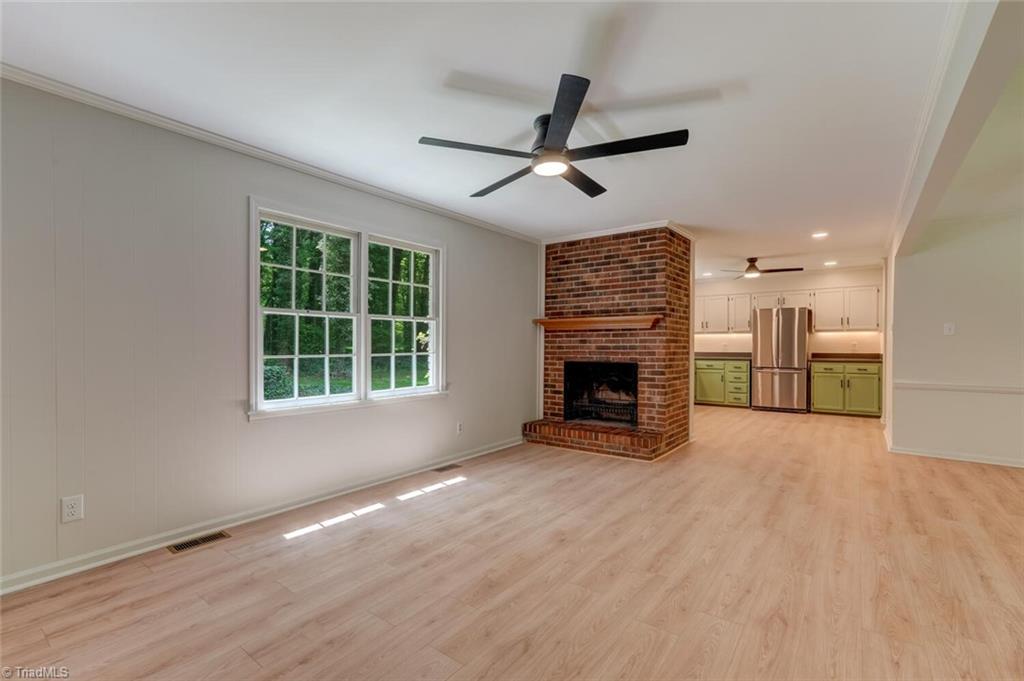 property viewer photo 11
