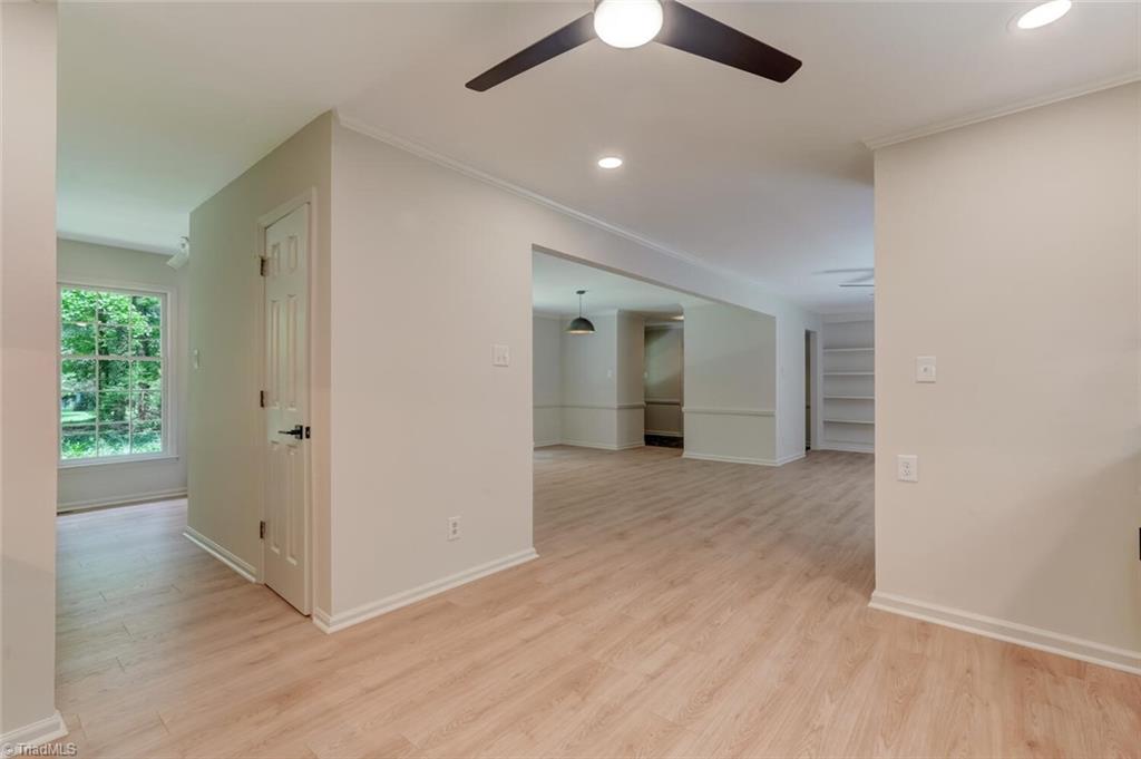 property viewer photo 13