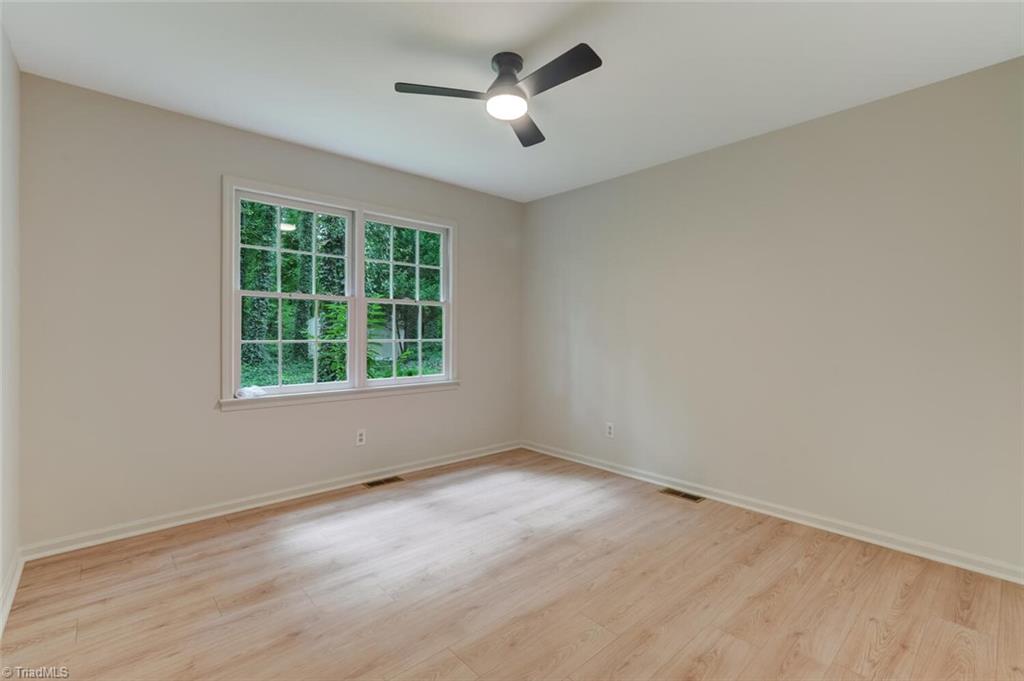 property viewer photo 17