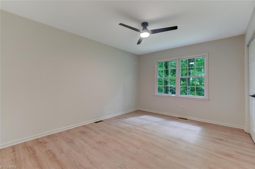 property viewer photo 19