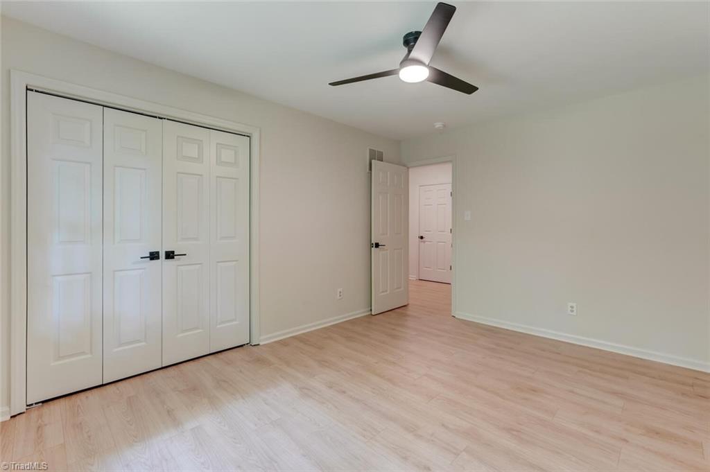 property viewer photo 20