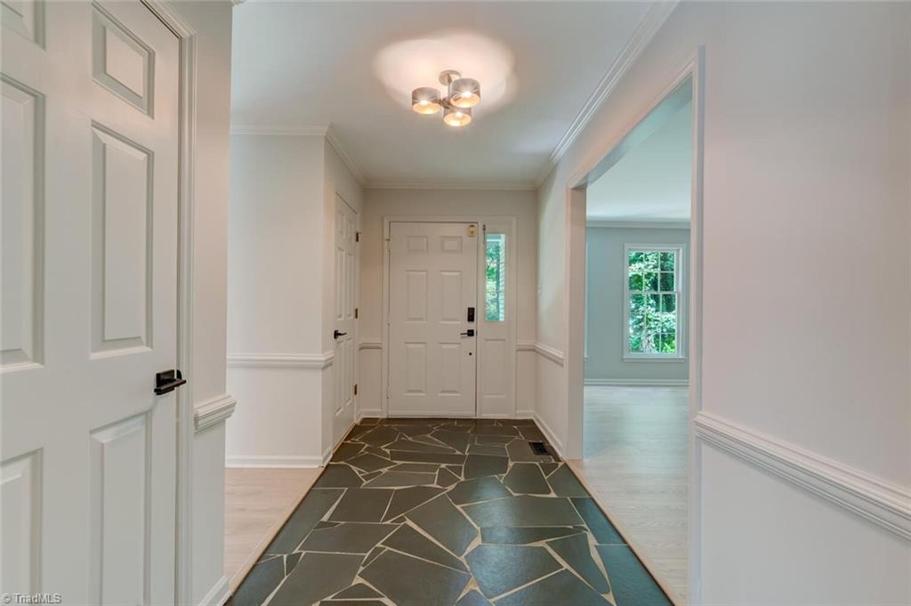 property viewer photo 3