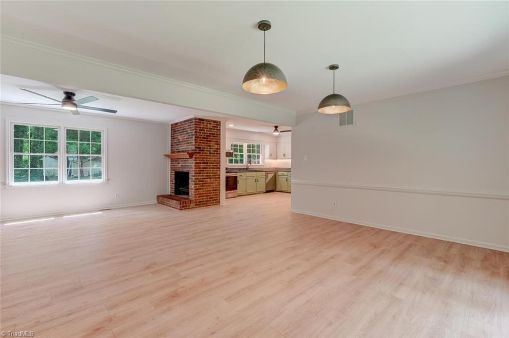 property viewer photo 9