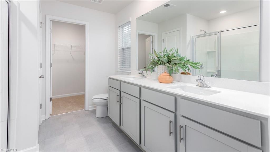 property viewer photo 19