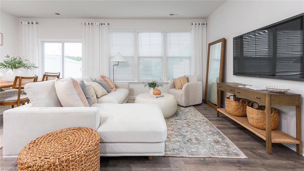 property viewer photo 2