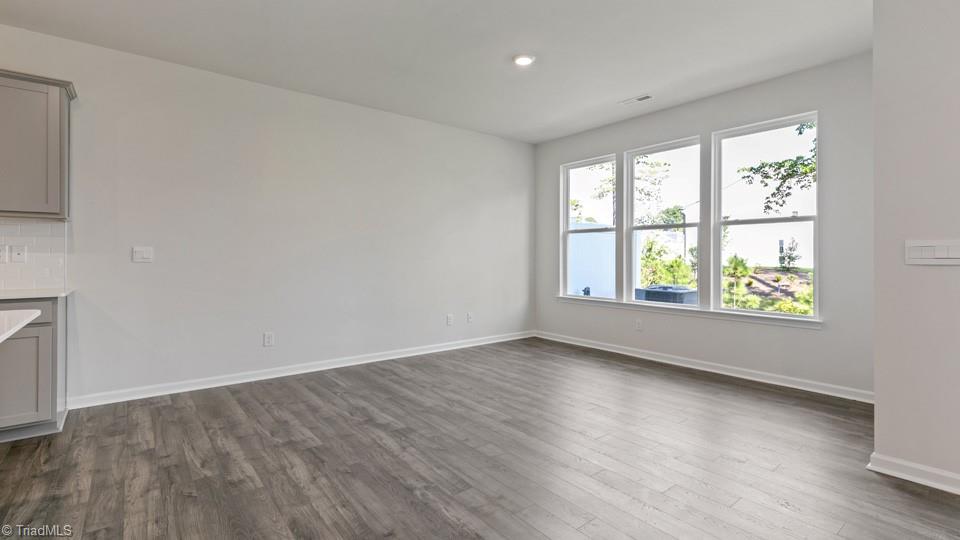 property viewer photo 10
