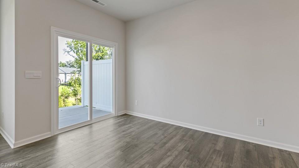 property viewer photo 9