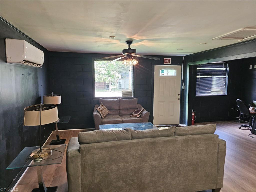 property viewer photo 12